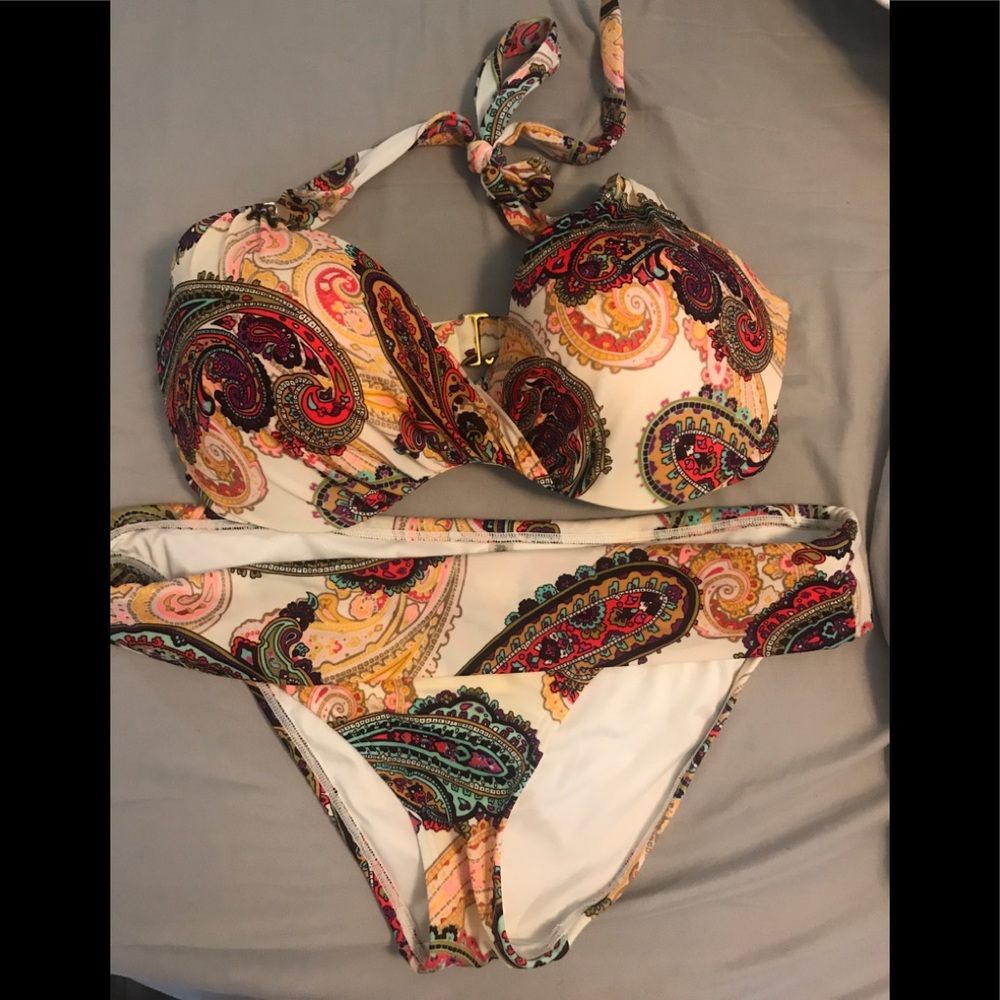 VS bikini